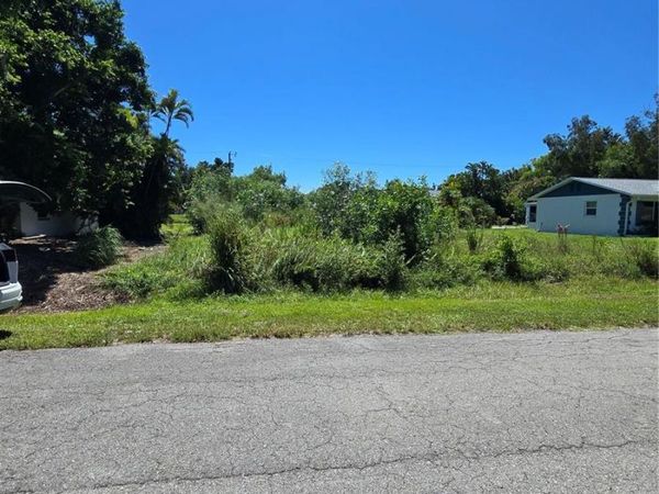 5523 THOMAS STREET , BOKEELIA, FL 33922