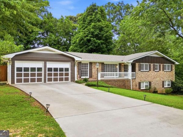 120 Deerwood Circle SE, Smyrna, GA 30082