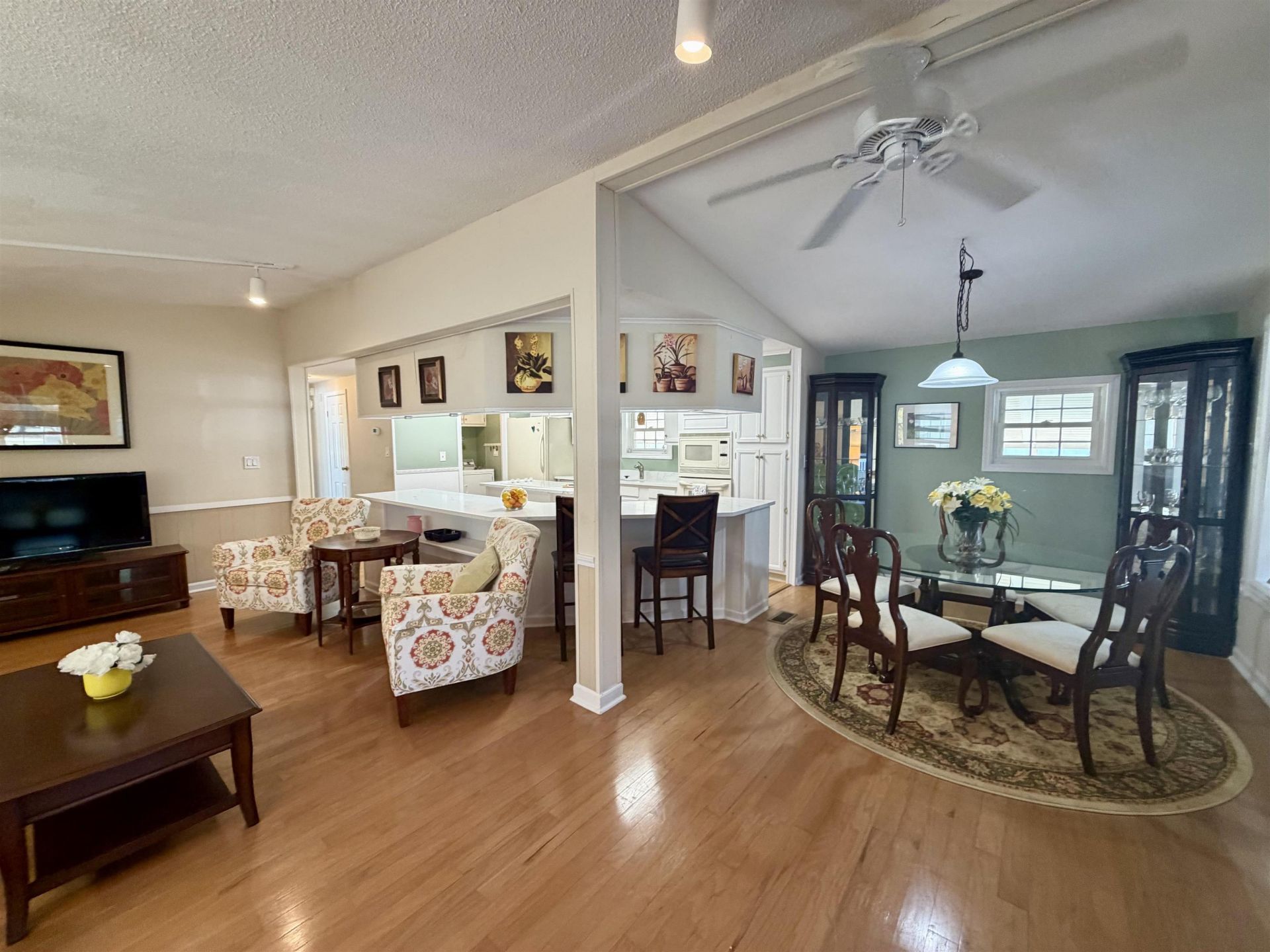 440 Pampas Dr.  Photo 12