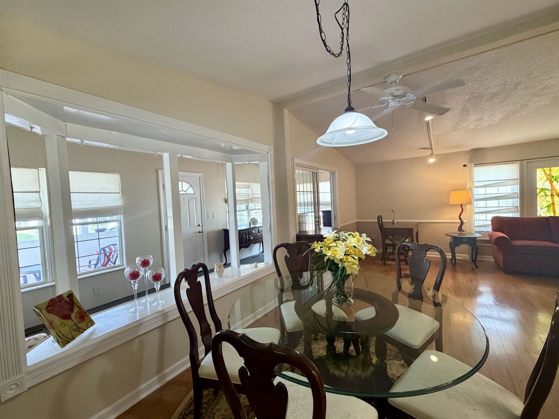 440 Pampas Dr.  Photo 4