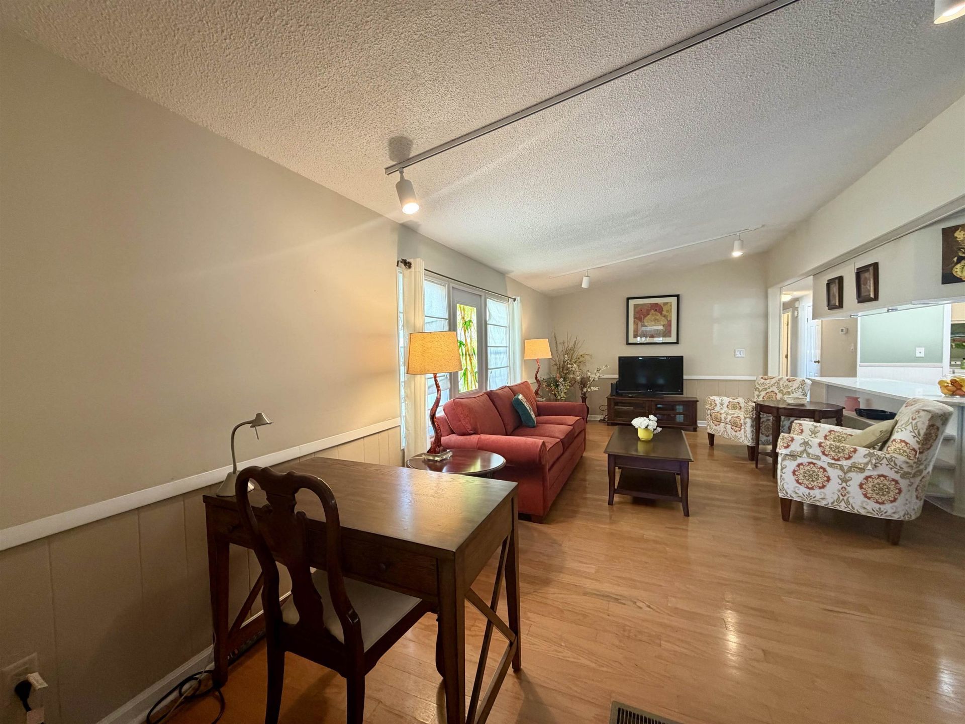 440 Pampas Dr.  Photo 9