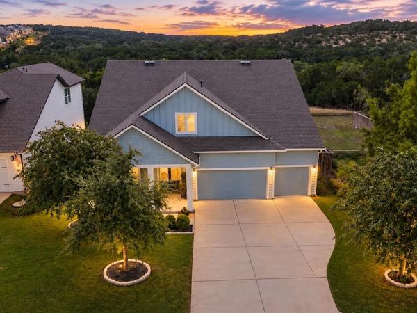 520 Hazy Hills LOOP, Dripping Springs, TX 78620
