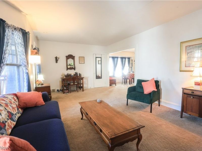 2021 Lewis Drive, Lakewood, OH 44107 Photo 10