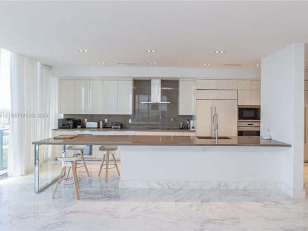 17475 Collins Ave , Unit 1802, Sunny Isles Beach, FL 33160