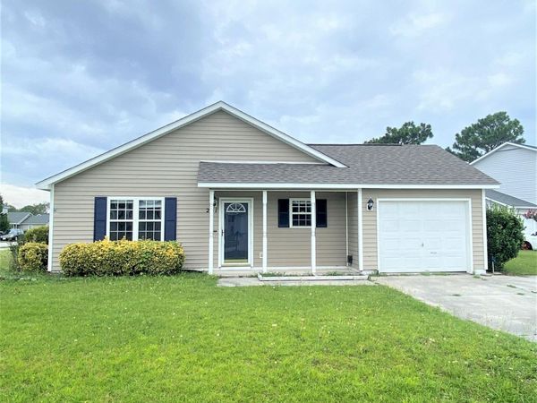201 Faison Lane , Hubert, NC 28539