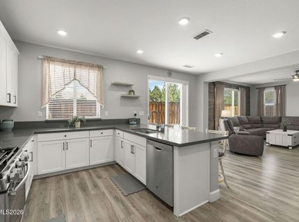 6049 Shining Sunset Drive, Sparks, NV 89436 Photo