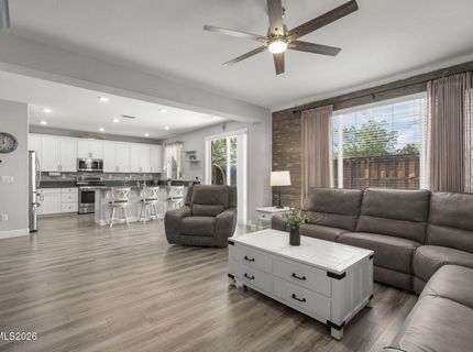 6049 Shining Sunset Drive, Sparks, NV 89436 Photo