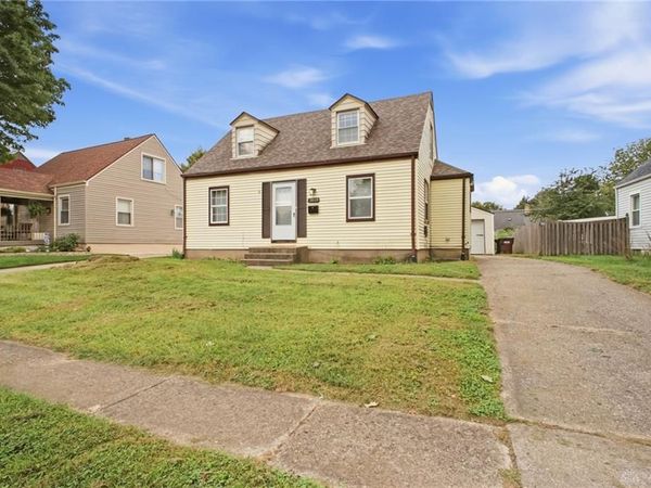 2019 E Bataan Drive, Kettering, OH 45420