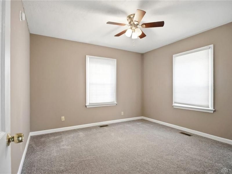2019 E Bataan Drive, Kettering, OH 45420 Photo 17