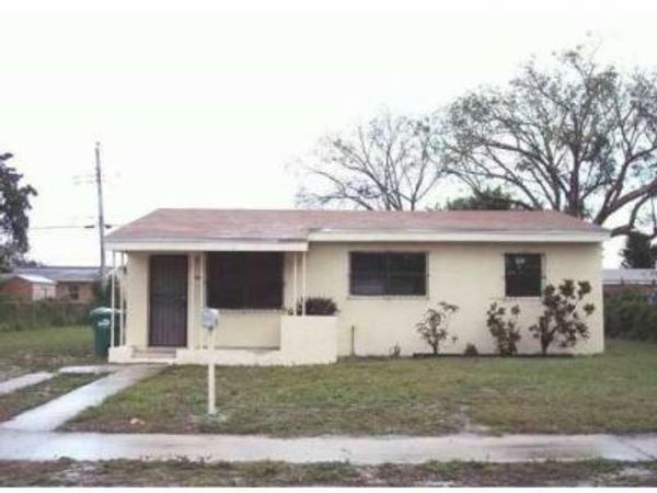 2821 NW 171st Street, Miami Gardens, FL 33056