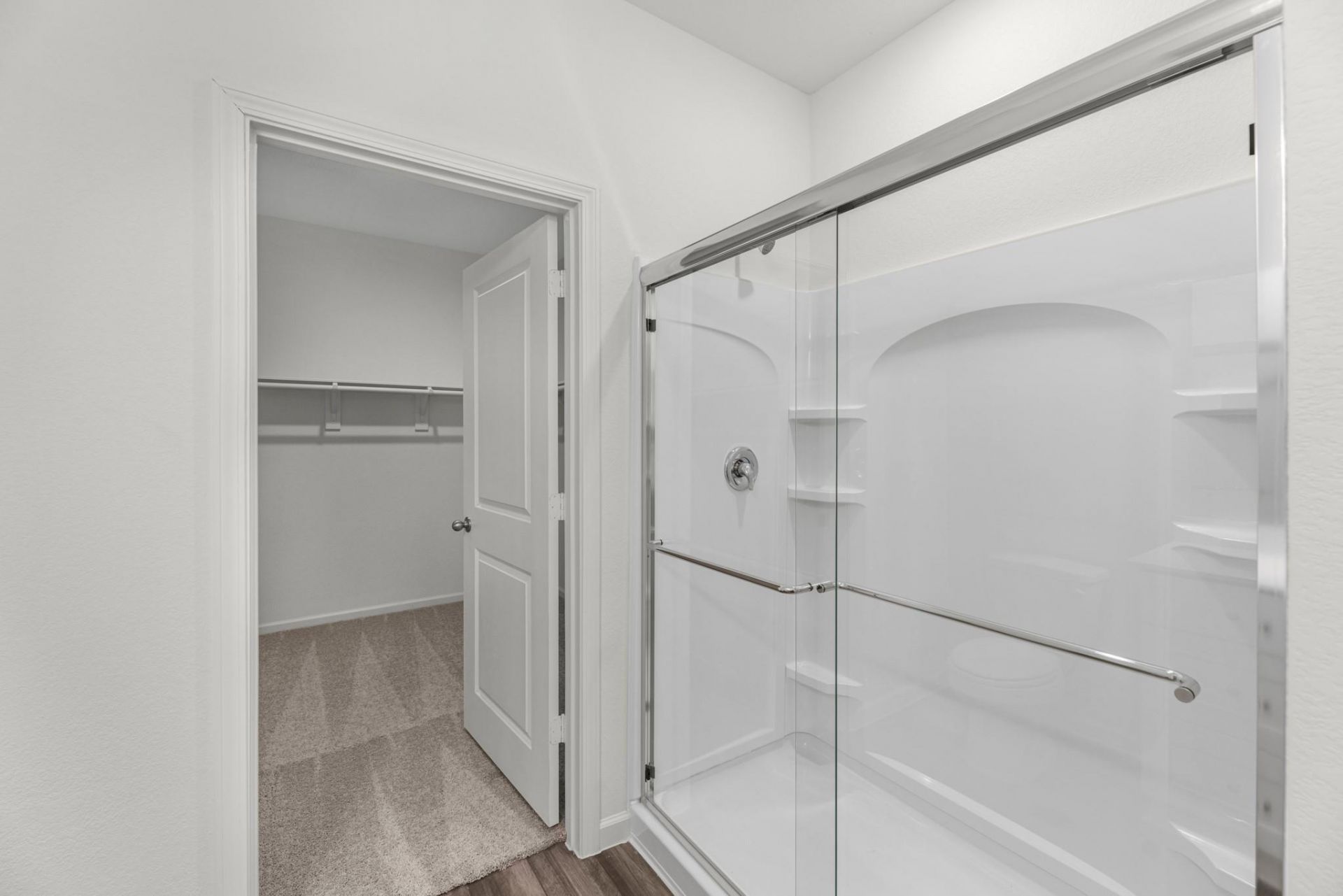 5322 Cottage Landing Drive Photo 11