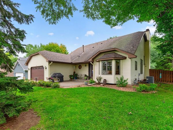 7948 Blanchard Way, Inver Grove Heights, MN 55076