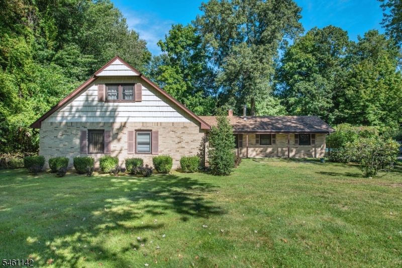 492 Blue Hill Ter, Franklin Lakes, NJ 07417 Main Photo