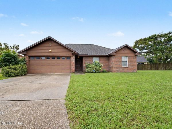 8468 PIKES PEAK Drive N, Jacksonville, FL 32244