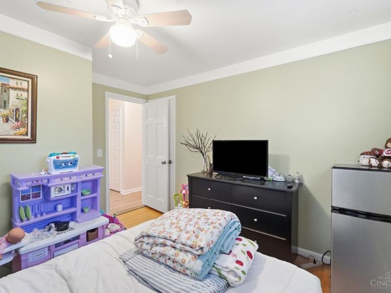 5889 Willow Oak Lane, Green Township, OH 45239 Photo 17
