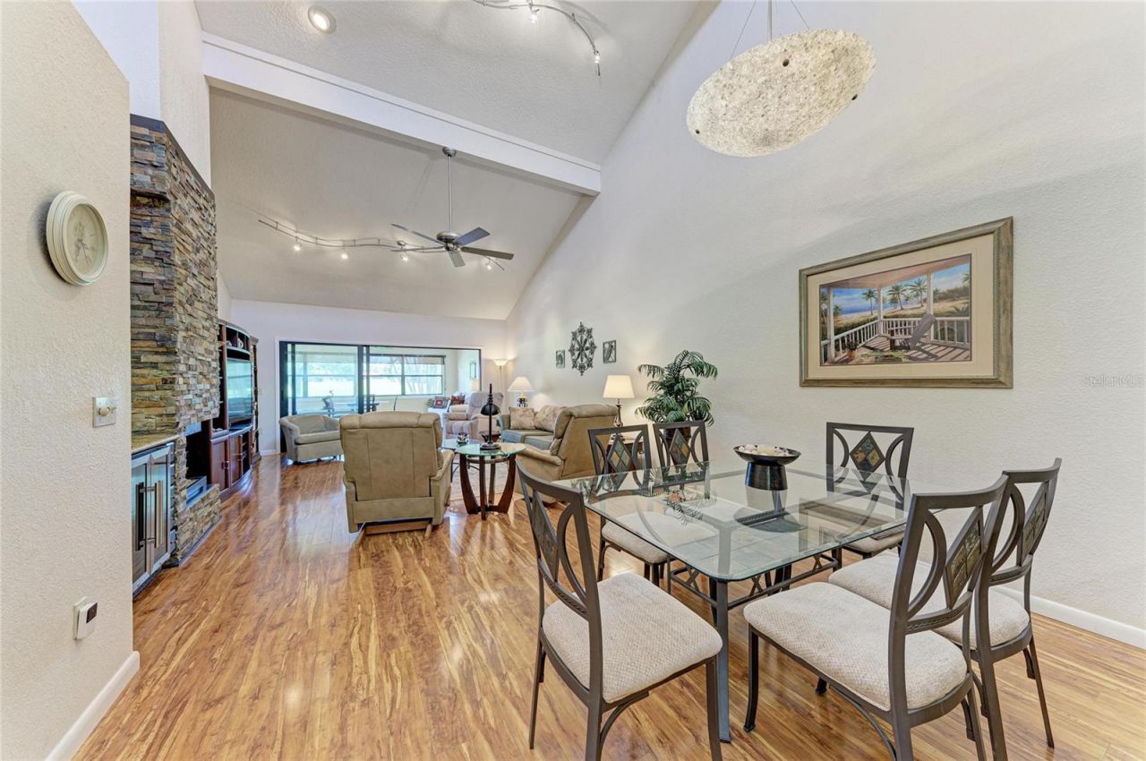 3403 Avenida Madera, Unit B, Bradenton, FL 34210 Photo