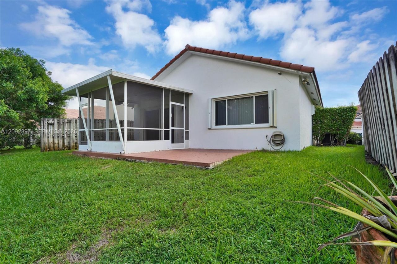 127 Danielle Ct, Weston, FL 33326 Photo