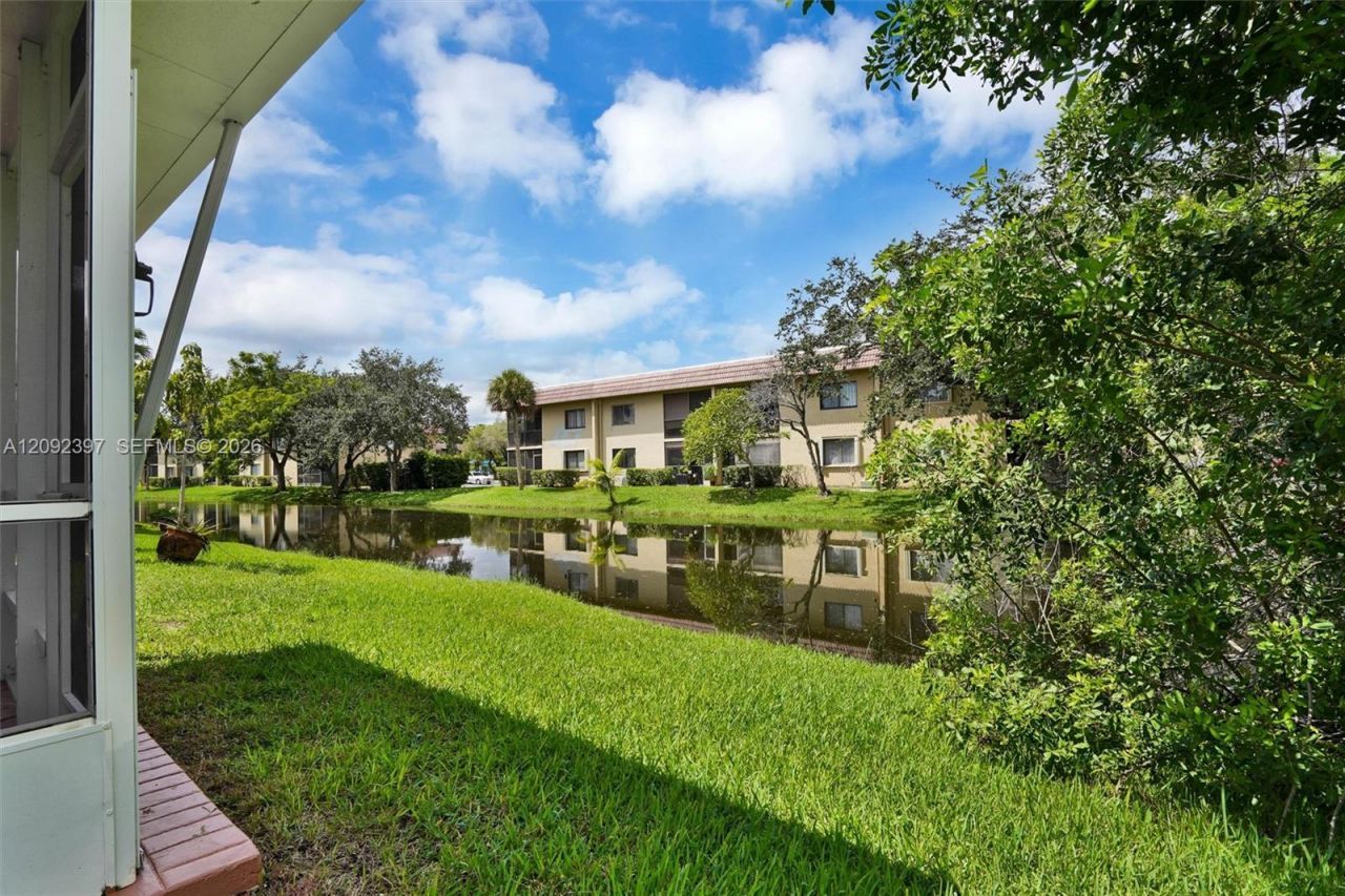 127 Danielle Ct, Weston, FL 33326 Photo