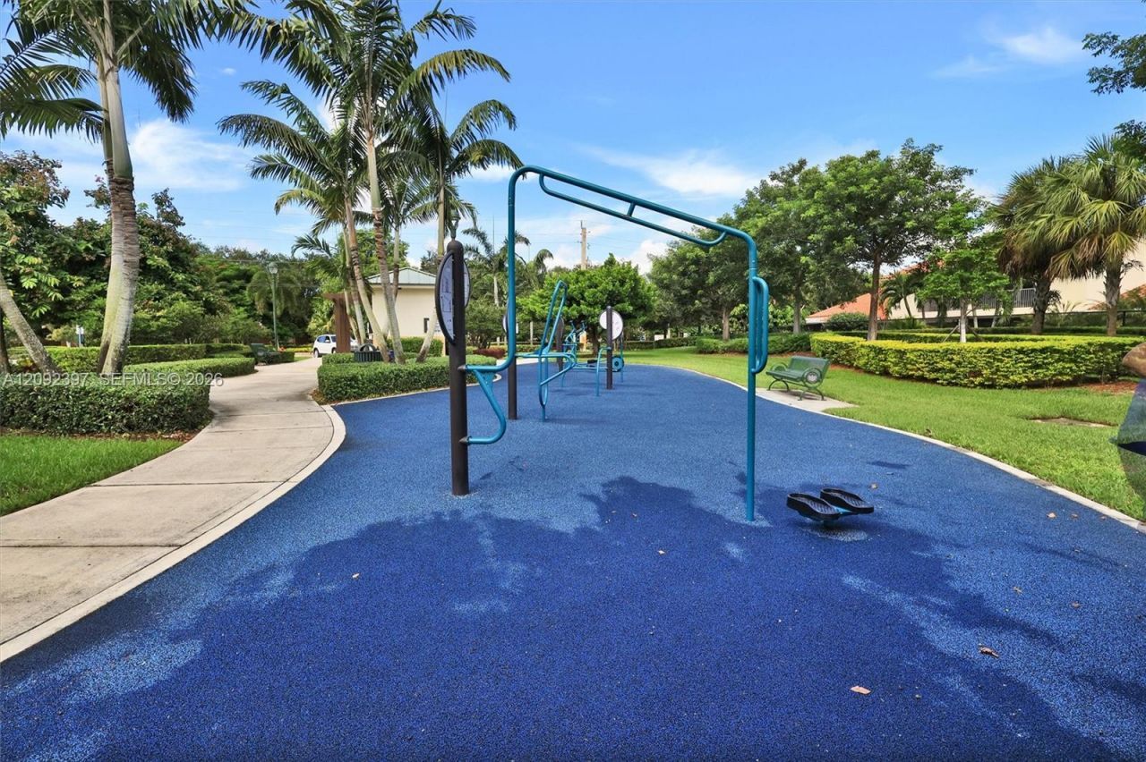 127 Danielle Ct, Weston, FL 33326 Photo