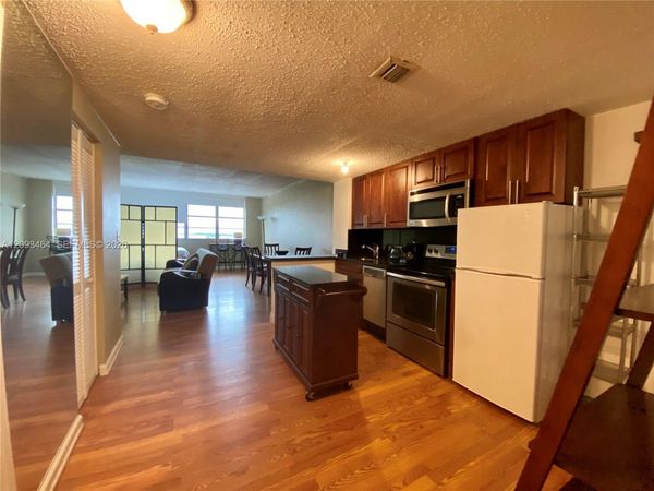 801 Brickell Bay Dr , Unit 769, Miami, FL 33131