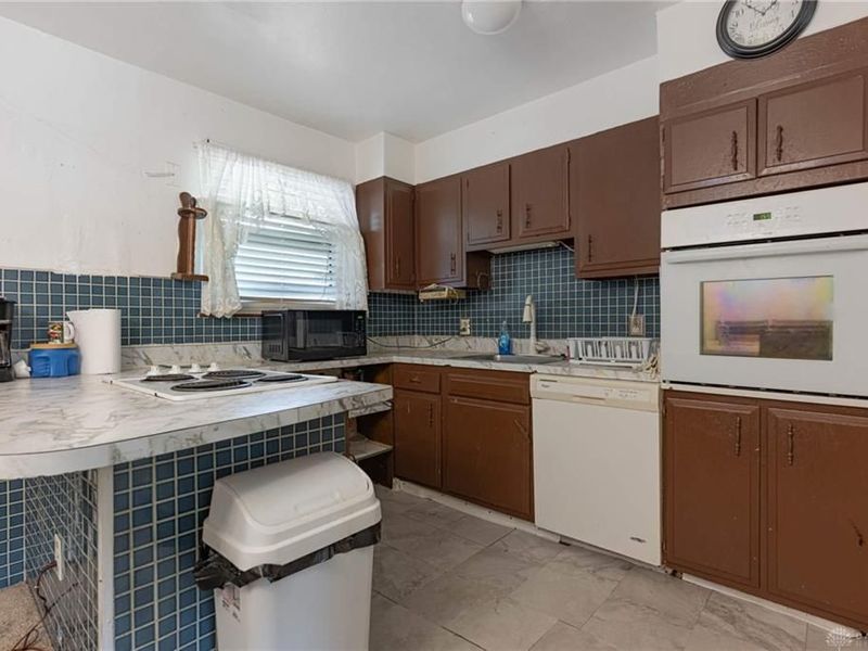 1706 Clovis Court, Dayton, OH 45417 Photo 7