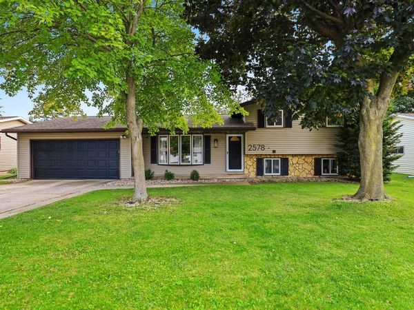 2578 VICKI LANE, Green Bay, WI 54311