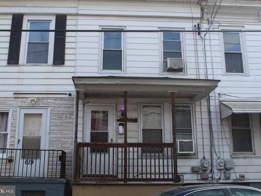 621 W Norwegian Street, Pottsville, PA 17901 Main Photo