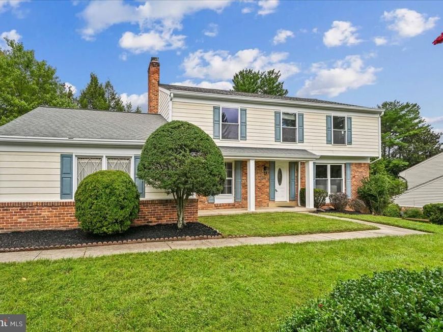 8807 Bells Mill Road, Potomac, MD 20854 Main Photo