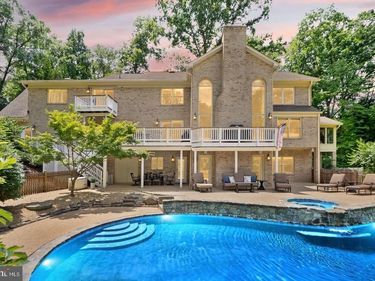431 OLYMPIA WAY , GREAT FALLS, VA 22066