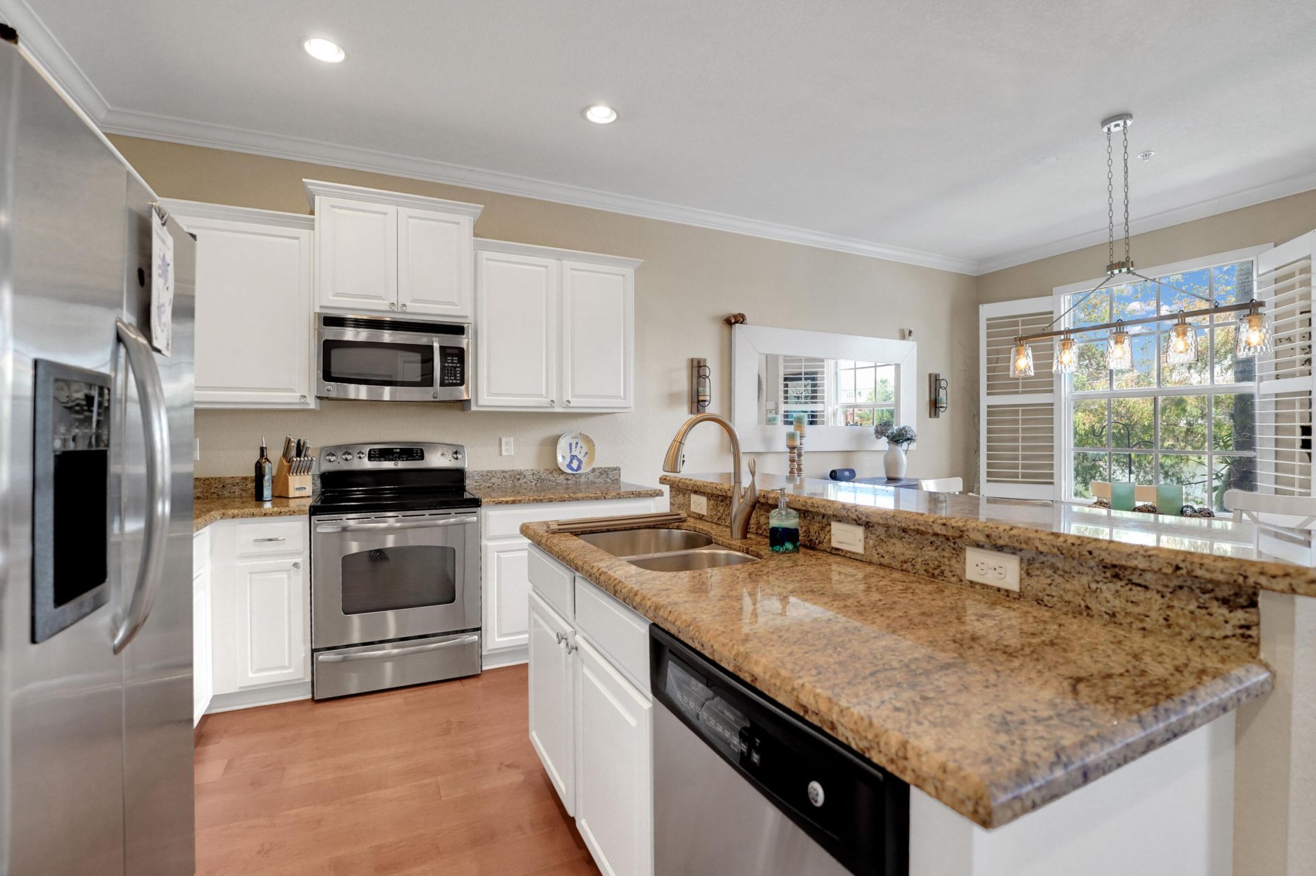 243 SW 7th Street, Pompano Beach, FL 33060 Photo