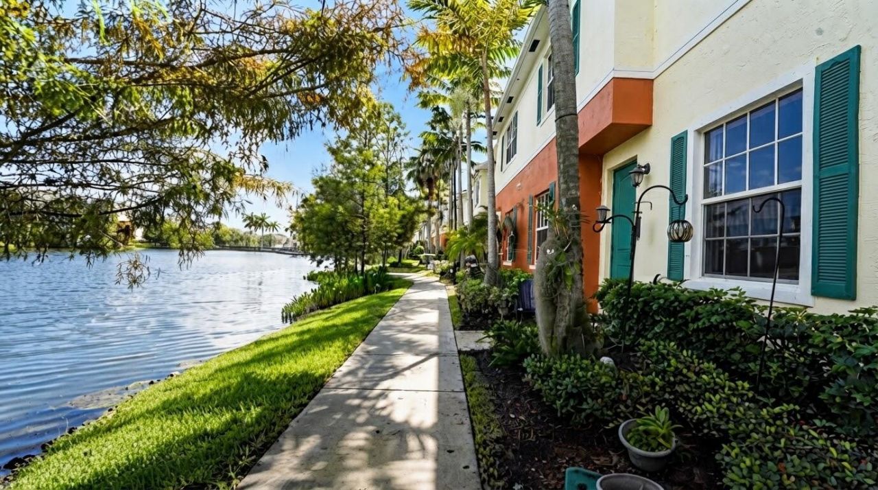243 SW 7th Street, Pompano Beach, FL 33060 Photo