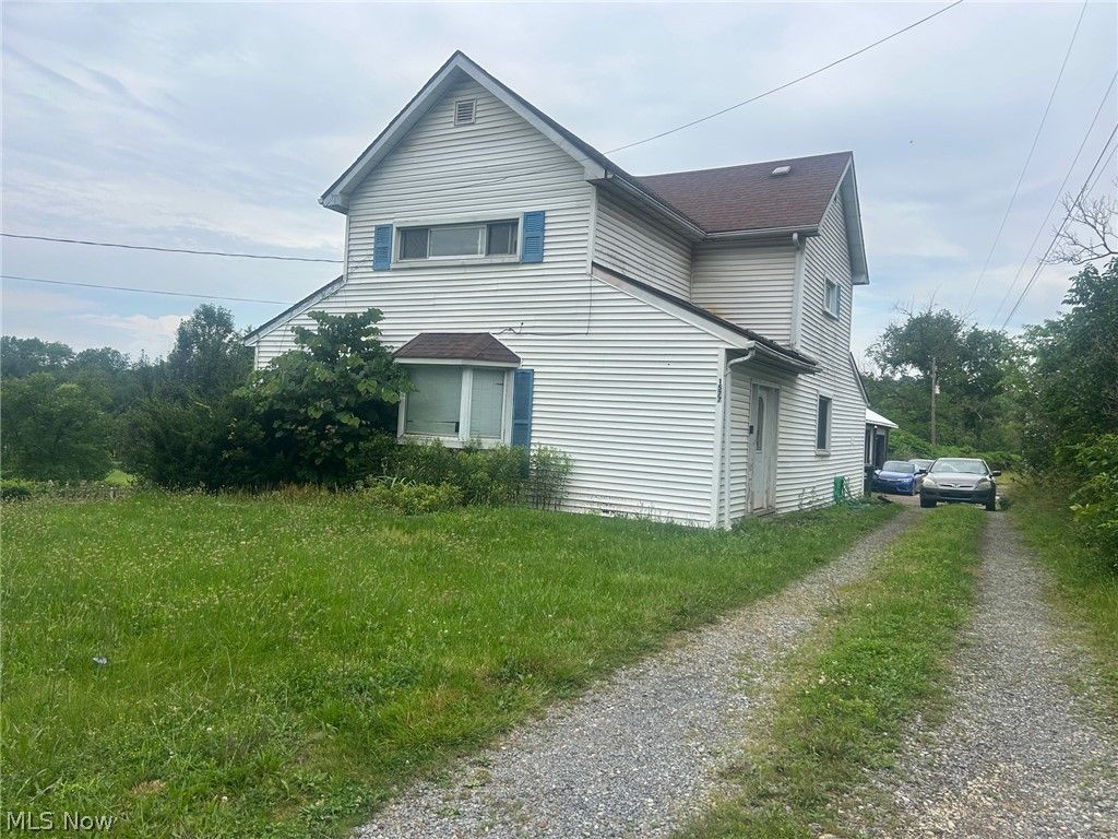 1577 + 1575 State Route 39 Ne, New Philadelphia, OH 44663 Main Photo