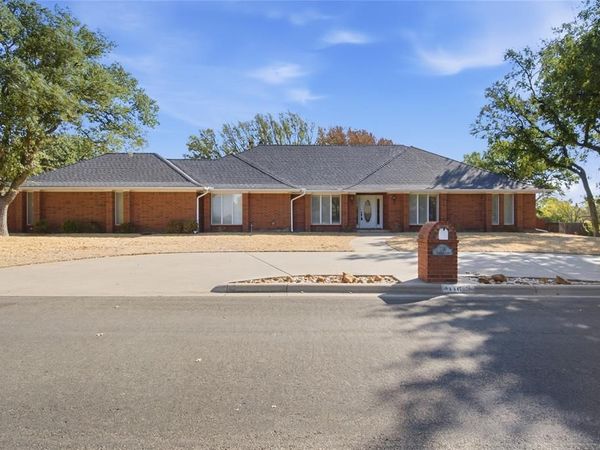 2116 Cherokee Loop, Graham, TX 76450