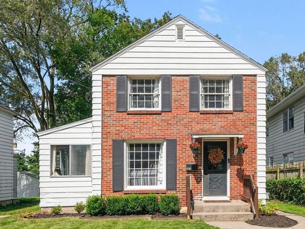1011 Dickinson Street SE, Grand Rapids, MI 49507