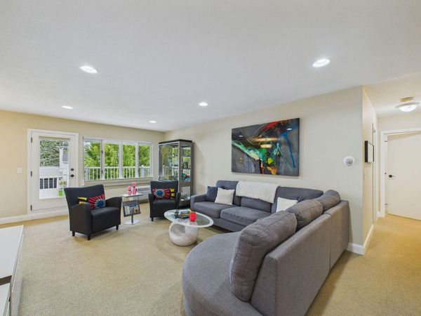 6005 Eden Prairie Road, Unit 210, Edina, MN 55436