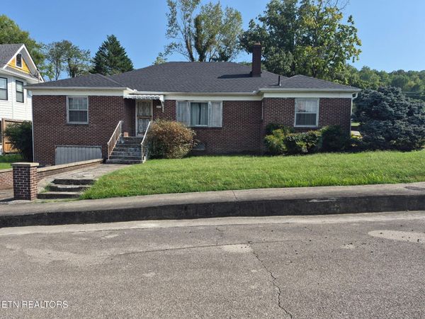 117 Roane St, Oliver Springs, TN 37840