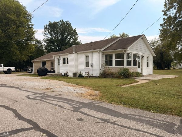 3135 S 150 W, Columbus, IN 47201