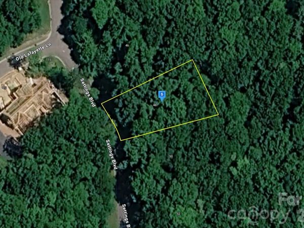 48 Settings Boulevard , Black Mountain, NC 28711