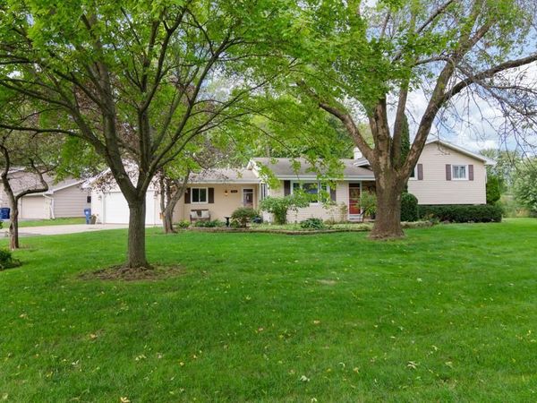 600 HARVARD DRIVE, Neenah, WI 54956