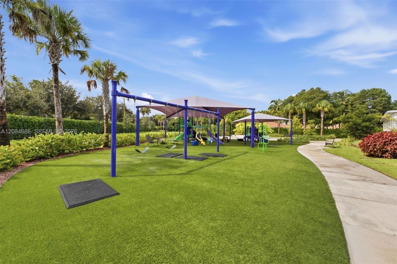 1861 W Eagle Trace Blvd W, Coral Springs, FL 33071 Photo