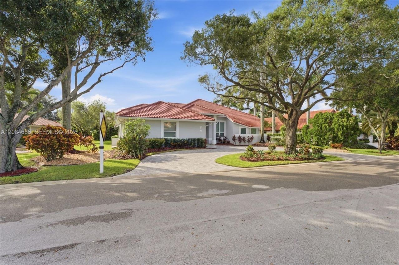 1861 W Eagle Trace Blvd W, Coral Springs, FL 33071 Photo