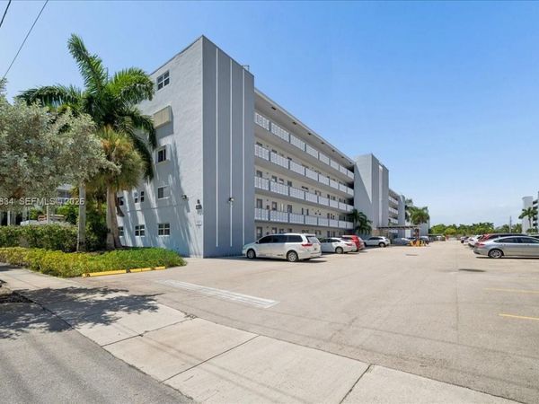 233 NE 14th Ave, Unit 2nd floor, Hallandale Beach, FL 33009