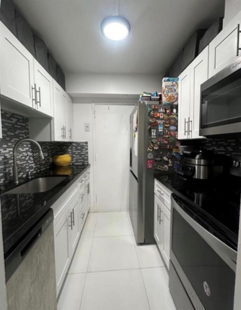 2350 NE 135th St, Unit 203, North Miami, FL 33181 Photo