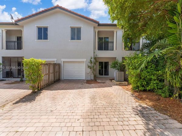 11245 SW 231st Ln , Miami, FL 33170
