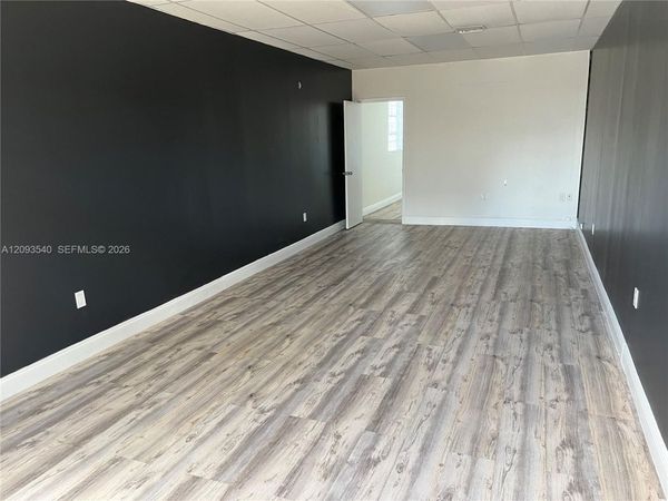 10527 SW 40th St , Unit FOR OFFICE, Miami, FL 33165