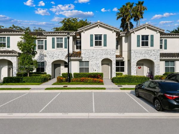 1705 SE 27th Rd , Homestead, FL 33035