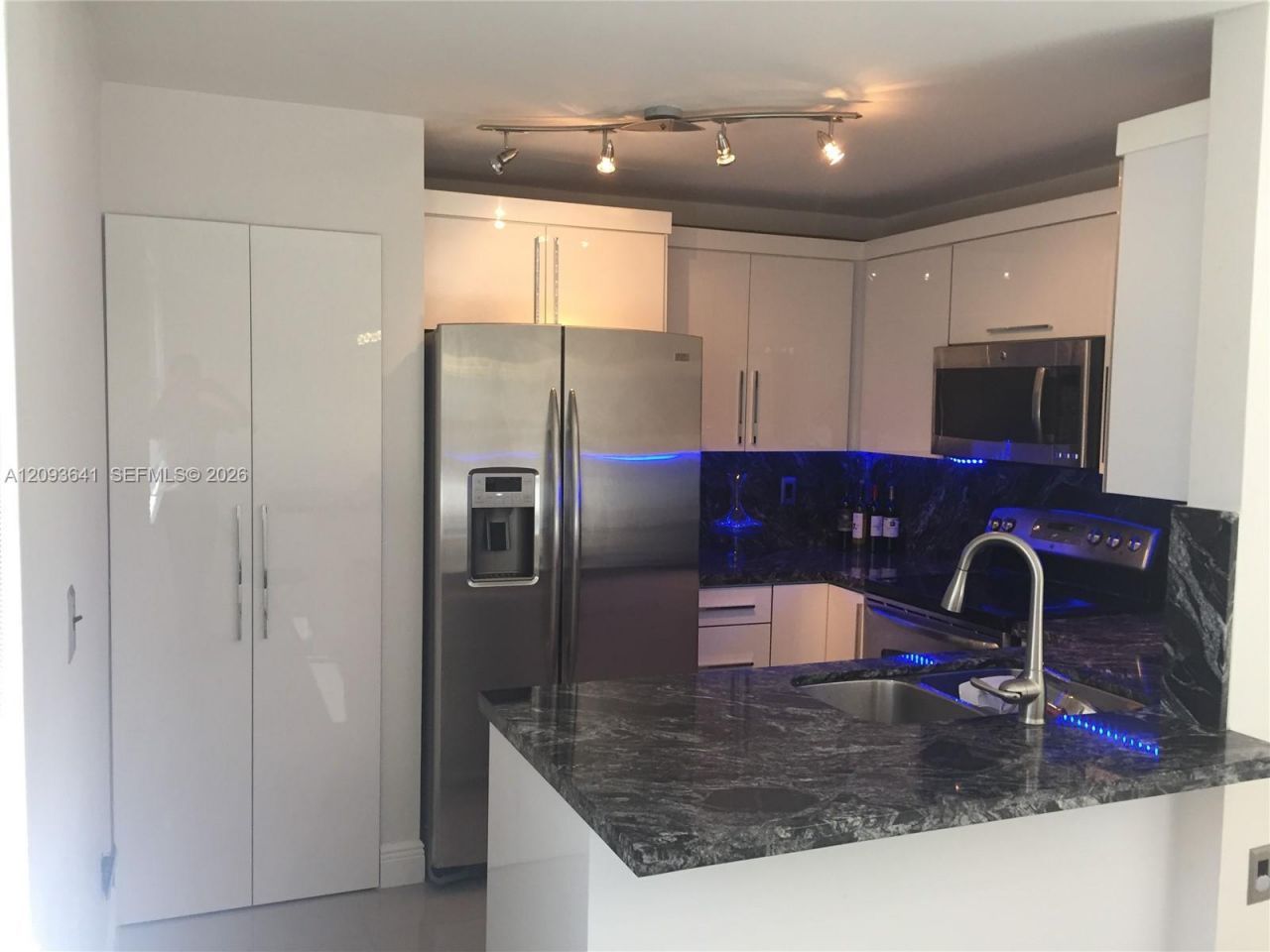 10307 NW 9th St Cir , Unit 201-15, Miami, FL 33172 Photo