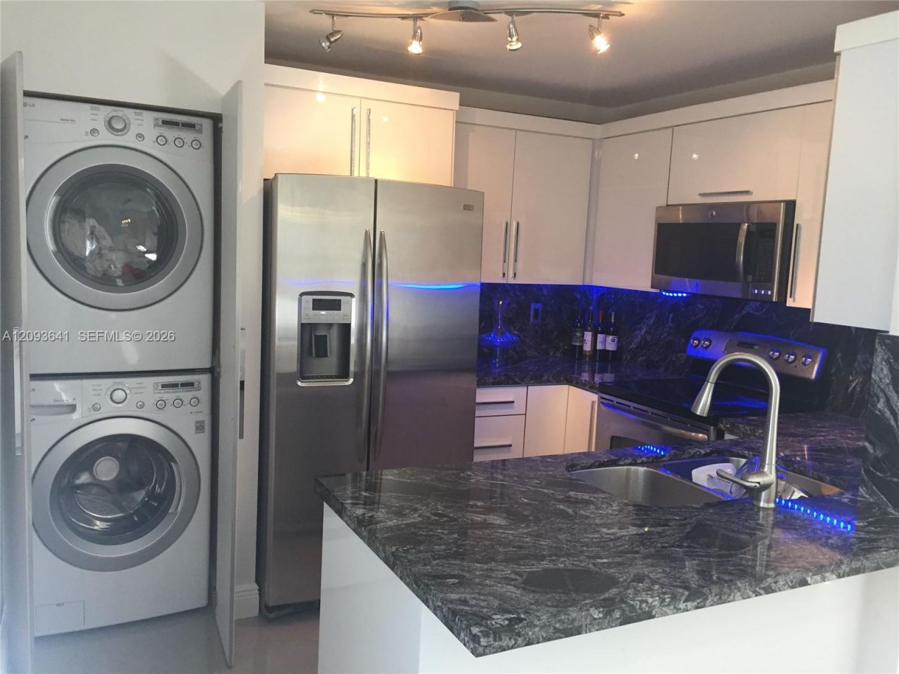 10307 NW 9th St Cir , Unit 201-15, Miami, FL 33172 Photo