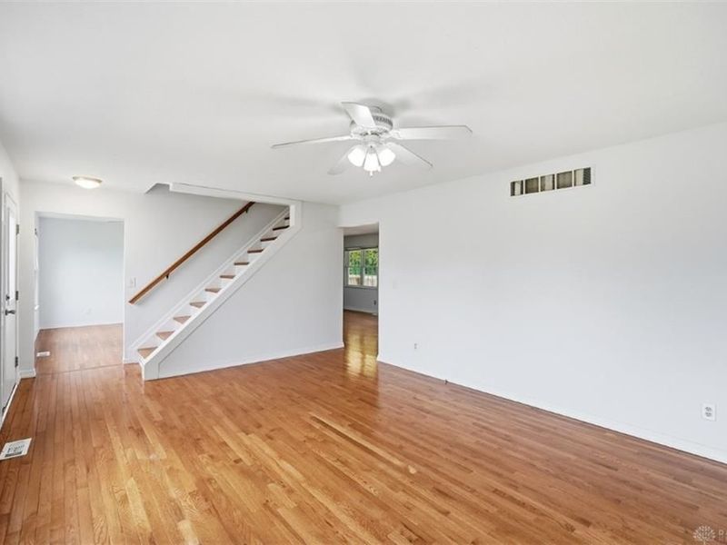 6265 Middleboro Road, Blanchester, OH 45107 Photo 8