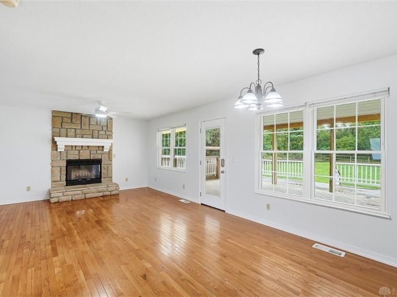 6265 Middleboro Road, Blanchester, OH 45107 Photo 9
